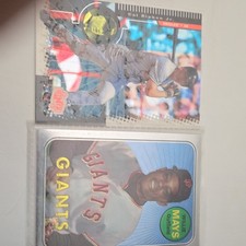 Topps MLB Baseball Trading Card Lot - Cal Ripken Jr., Willie Mays, 2 Cards