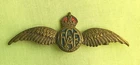WW2 KC ENAMEL ON BRASS ROYAL CANADIAN AIRFORCE SWEETHEART BROOCH - D442