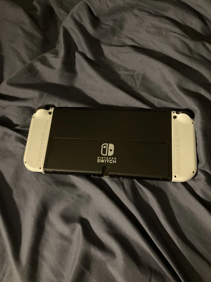 Nintendo Switch OLED With Charging Cable and Spyro Reignited Trilogy NO DOCK - Image 3 of 4