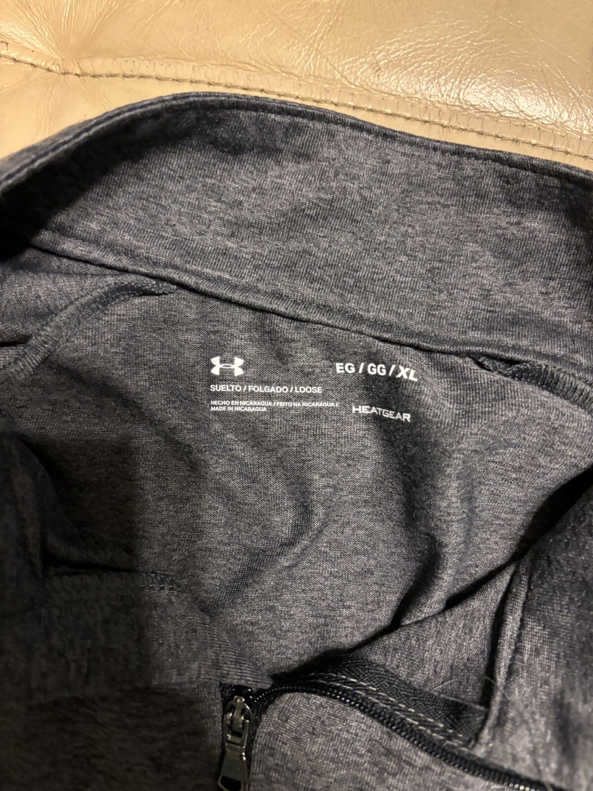 Under Armour Women’s 3/4 Zip Pullover Sz XL thumbnail 3