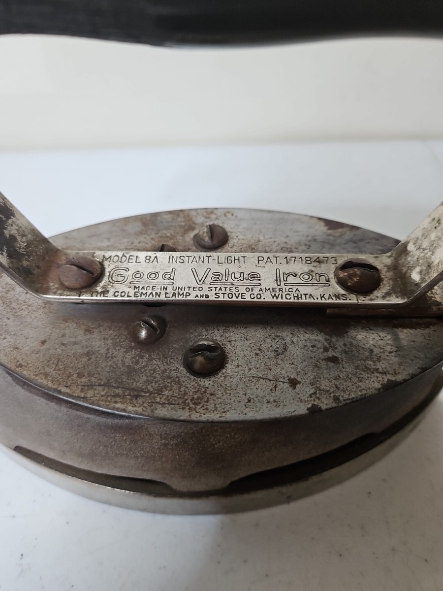 Vintage 8A Instant Lite Coleman Lamp & Stove Co Value Iron