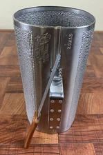 Guira Professional 20” X 13” Dominicana De Guillermo Guira Con Gancho Incluido.