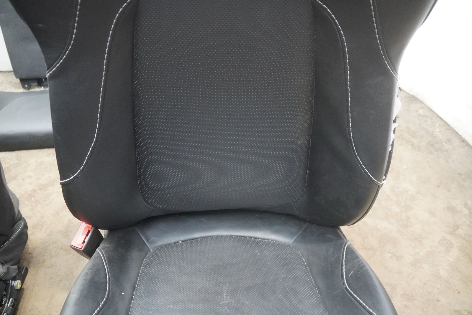 Aston Martin Vanquish 2014 Front Right Seats Set Black