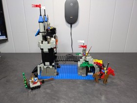 LEGO Royal Drawbridge 6078 Castle Royal Knights (100%) Complete Set Minifigures