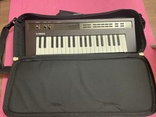 YAMAHA reface DX 37-Key FM Synthesizer with Dedicated Case Original Box