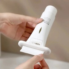 Toothpaste Squeezer Clip - Manual Rolling Dispenser for Toothpaste