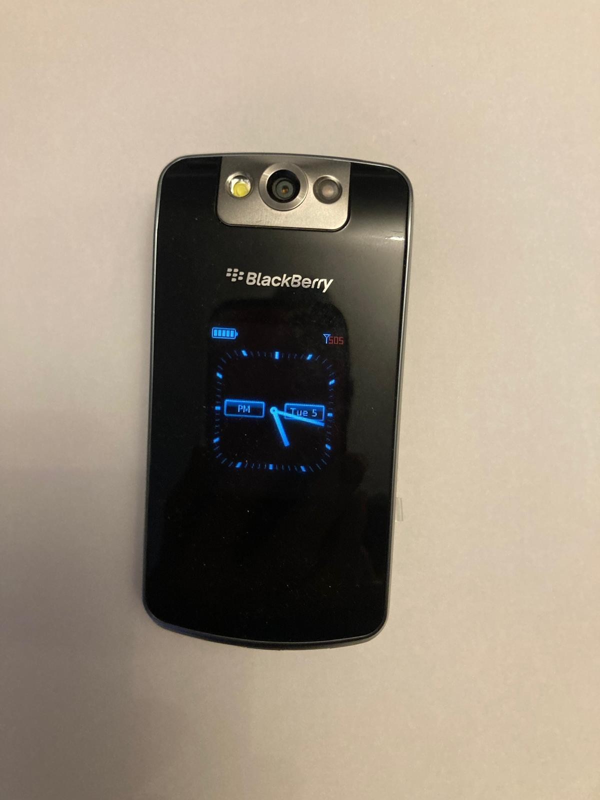 BlackBerry 8220 Pearl Flip Black QWERTY Flip Phone External Display Smartphone