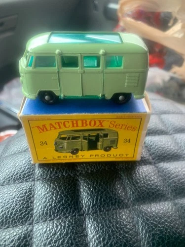 Vintage Lesney Matchbox 34 Volkswagen Caravette Camper Regular Wheel N MINT 1962