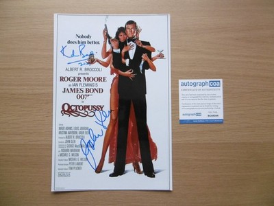 Kabir Bedi & Regisseur John Glen ''James Bond'' Autogramm signed 20x30cm Foto ACOA