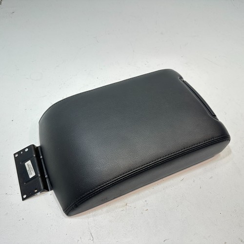 Ford Explorer 2011-2019 segunda fila consola trasera cubierta de almacenamiento tapa de cuero OEM negro - Imagen 9 de 17