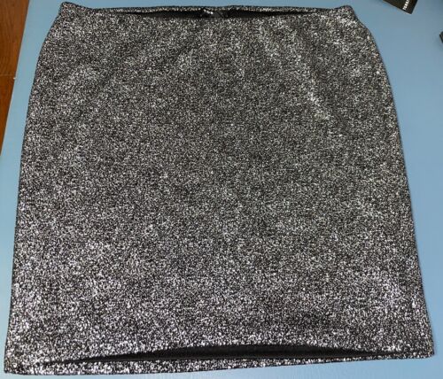 Torrid Silver & black sparkly pencil Size 2 skirt stretchy lined pull on - Picture 3 of 11