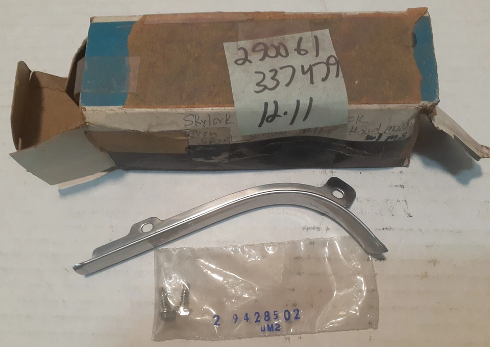 Buick Skylark GS 1968 1969 capucha especial moldura de cejas esquina RF acero inoxidable nuevo de stock Foto 2 de 4