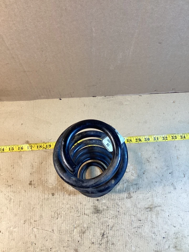 2015 - 2020 AUDI A3 QUATTRO REAR LEFT DRIVER SIDE SUSPENSION COIL SPRING OEM . - Image 2 of 4