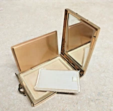 VINTAGE  K & K KOTLER AND KOPIT GOLD TONE MIRROR POWDER COMPACT UNUSED
