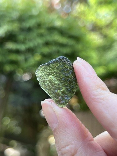 Moldavite Czech Vrábce Genuine Specimen Tektite 13 Carat 2.65g 214 - Picture 4 of 10
