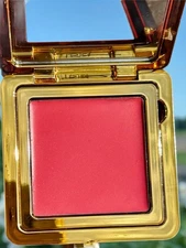 Trish McEvoy Gorgeous Cream Blush  So Pretty New