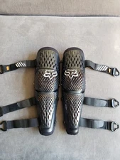 GENUINE FOX RACING Titan Pro D3O D30 CE2 Knee Shin Guard 25190-001-S/M - Damaged