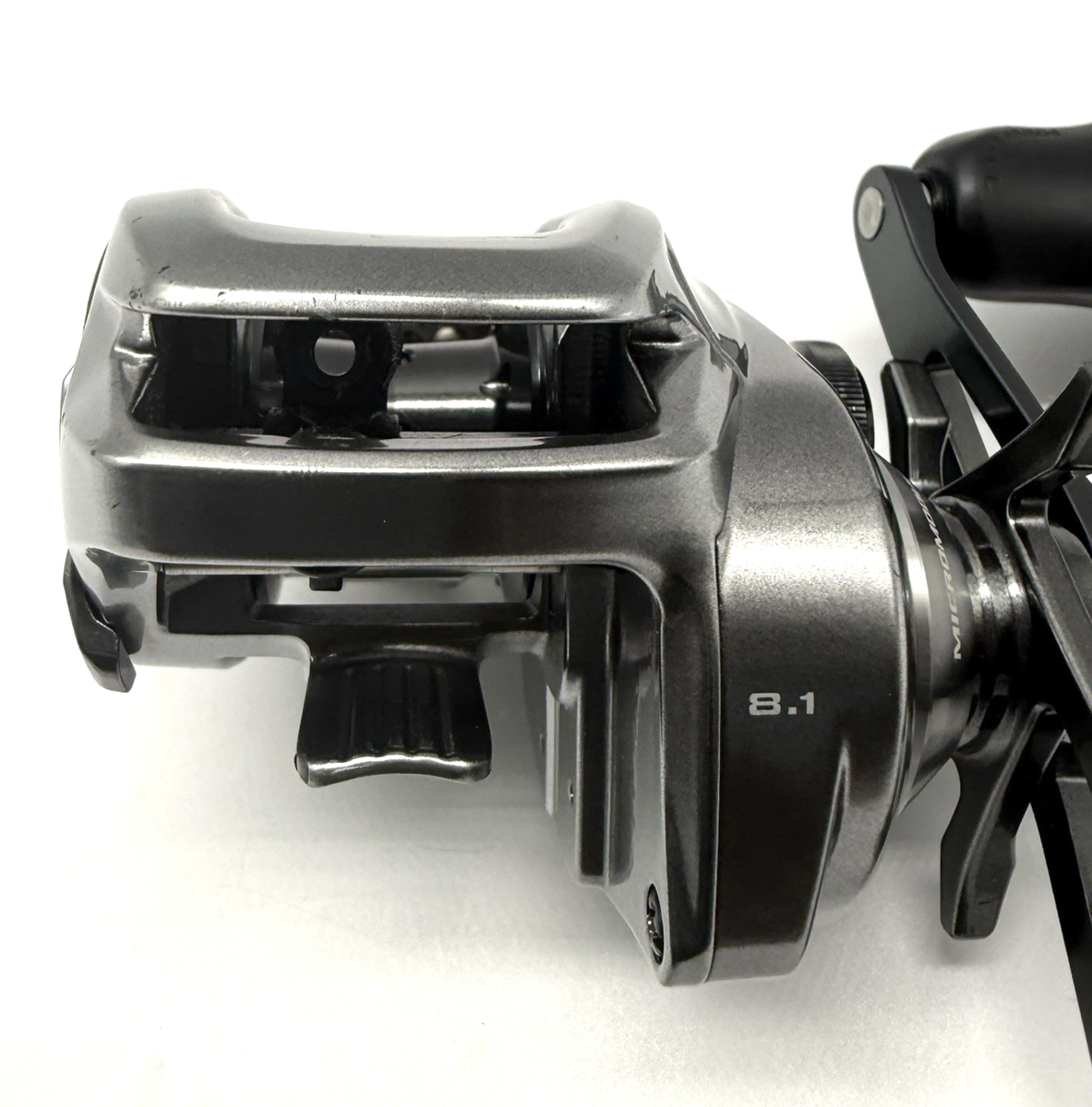 SHIMANO 18 Bantam MGL XG LEFT Handed Bait Casting Reel with Box