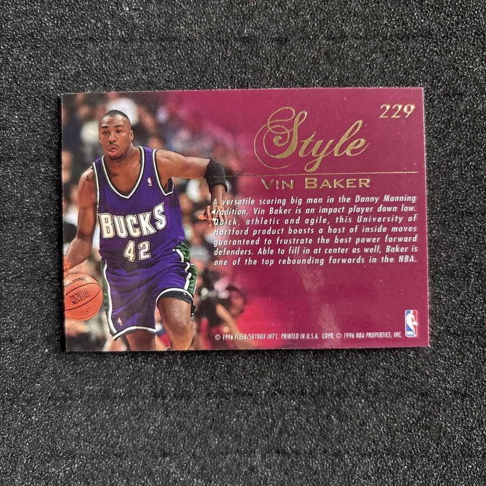 1995-96 Flair - Vin Baker #229 - Image 2 of 2