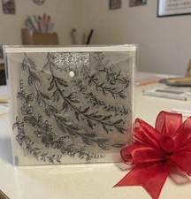 Iron Orchid Designs IOD 2018 RETIRED  Wreath Builder  Decor Stamp 12X12 Craft