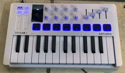 Arturia MiniLab 3 25-Key MIDI Keyboard Controller USB Pad Triggers
