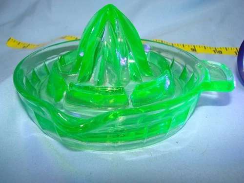 Vintage Green Uranium Vaseline Depression Glass Citrus Juicer Handle & Spout