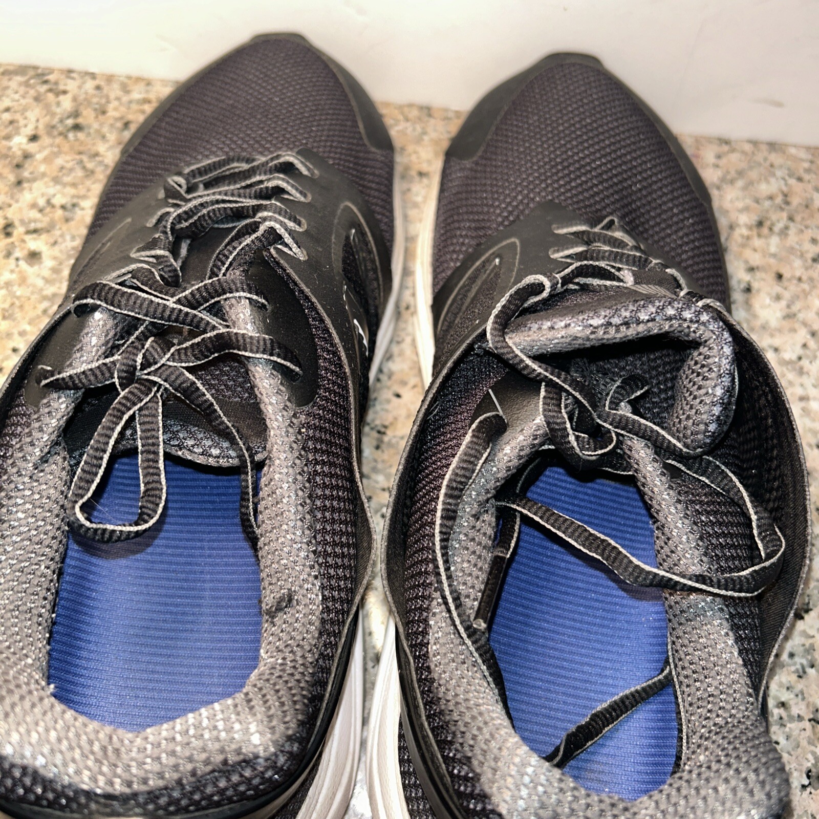 SAOLA Scarpe da corsa New Balance uomo M3040BK1 nere sneakers taglia 11 5