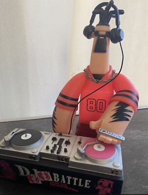 Jason Siu Scratching With Gravity Figures 2003 DJ Battle Rare
