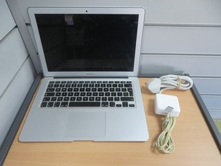 APPLE MACBOOK AIR A1466 INTEL CORE I5 128GB SSD 8GB RAM MAC OS MONTEREY (MR58S)
