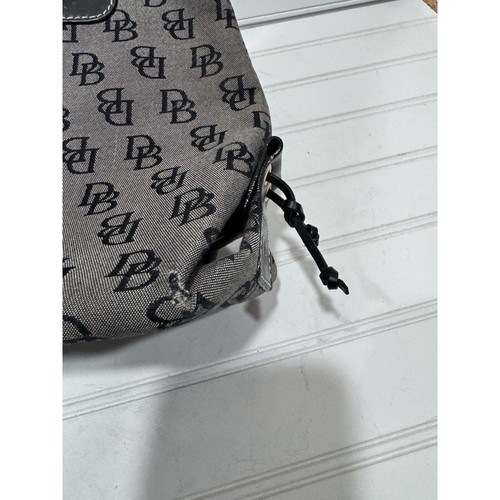Vtg Dooney & Bourke Signature Purse. Gray Canvas, Black Leather Accents & Handle - Picture 5 of 10