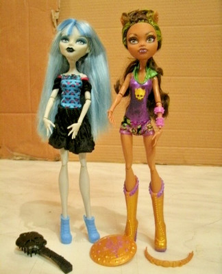 Monster High Ghoulia Yelps Freaky Fusion & Clawdeen als Wonder Wolf Puppen