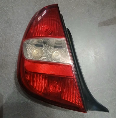 FEU ARRIERE GAUCHE CITROEN C5 1 PHASE 1 - Photo 1/4