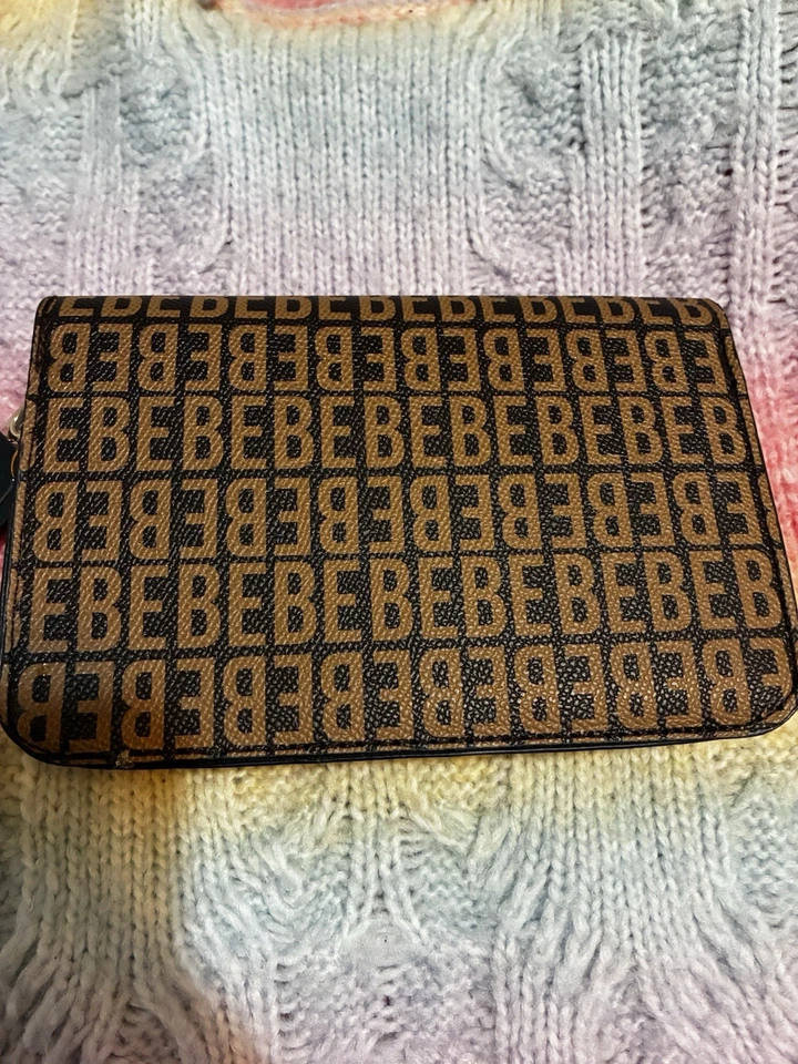 Бумажник с логотипом Bebe с золотым акцентом и застежкой-кнопкой - Изображение 3 из 4