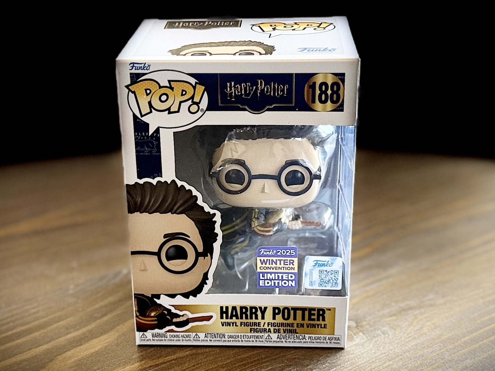 Funko Pop! Harry Potter (Quidditch) #188 Winter Con LE w/ Foldable Pop Protector