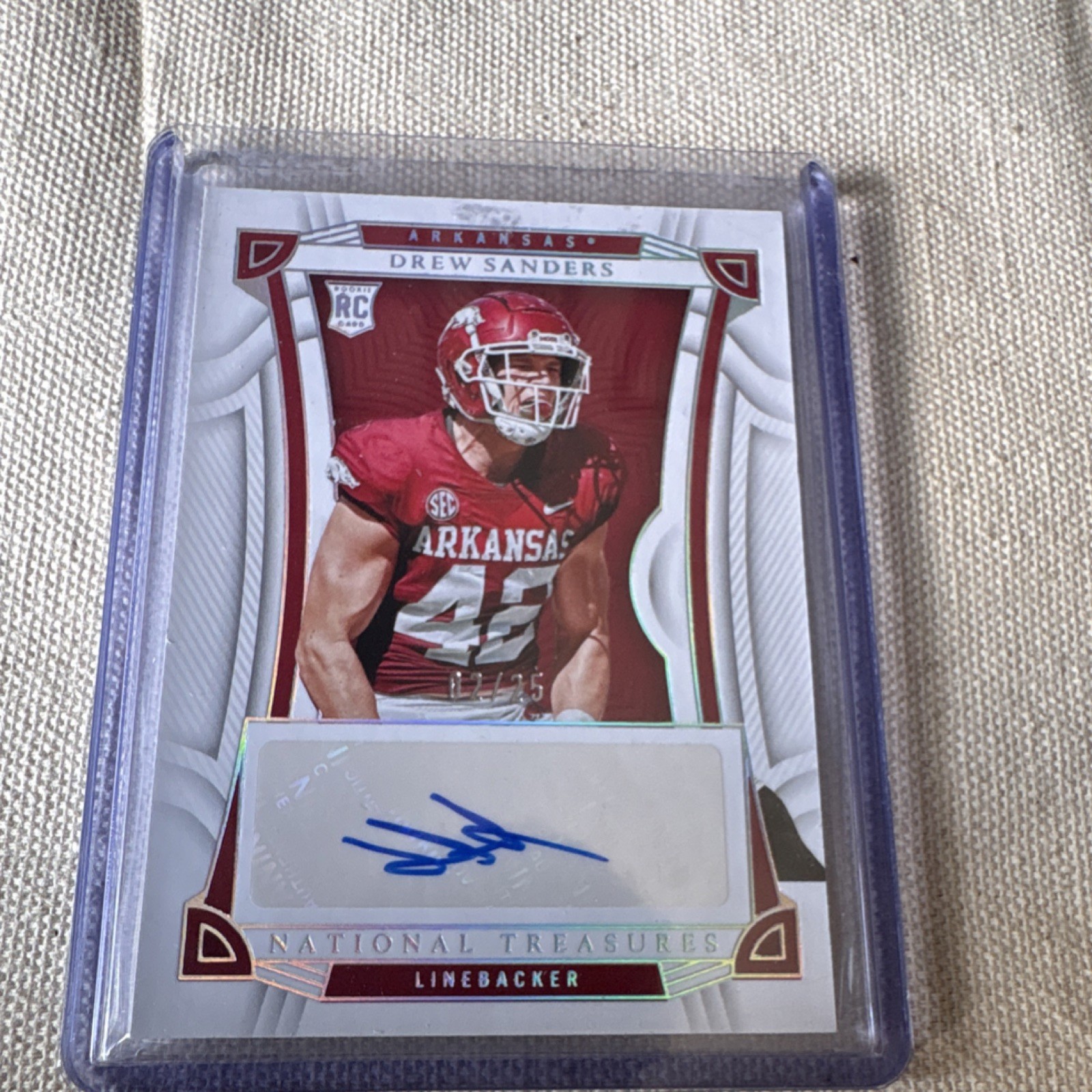 Drew Sanders Panini National Treasures Collegiate Rookie Signatures #RSDRS Silver