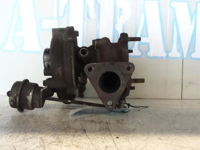 Turbocompresseur VW Golf IV 1J 53031015099 P4778954 - Photo 4/4