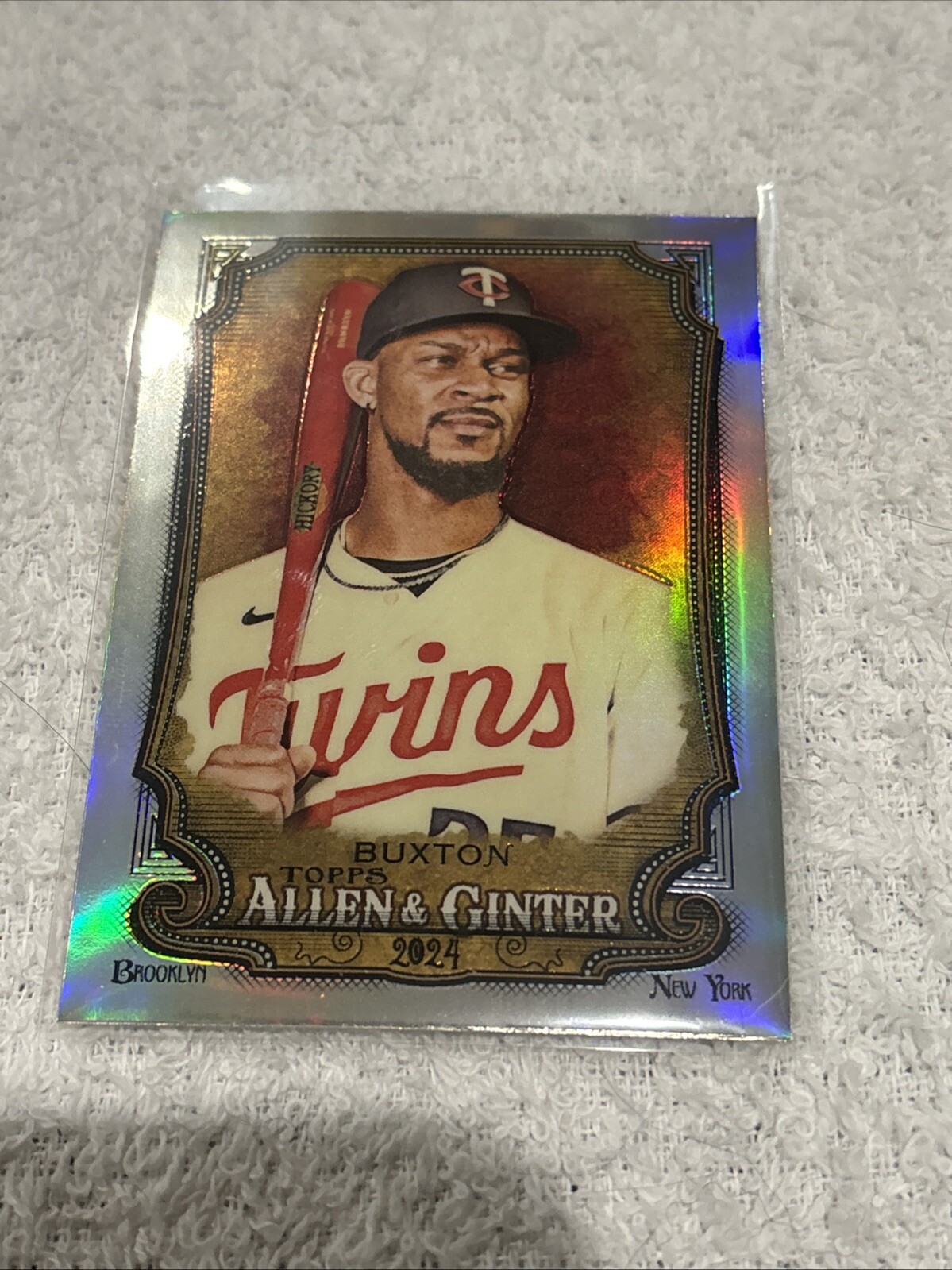 2024 Topps Allen & Ginter Chrome Refractor Byron Buxton #30