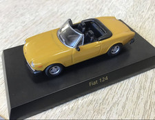 Fiat / 124 Sport Spider / 1966 / 1/64 Diecast Car / Kyosyo