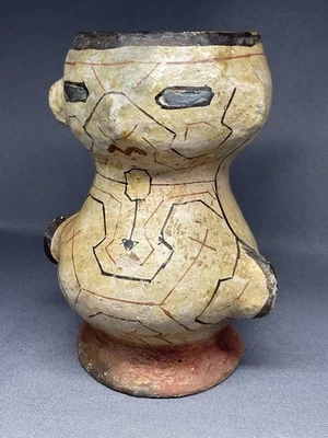 ANCIEN VASE URNE DU PÉROU , ETHNIE SHIPIBO D’AMAZONIE , TERRE CUITE - Photo 1/4