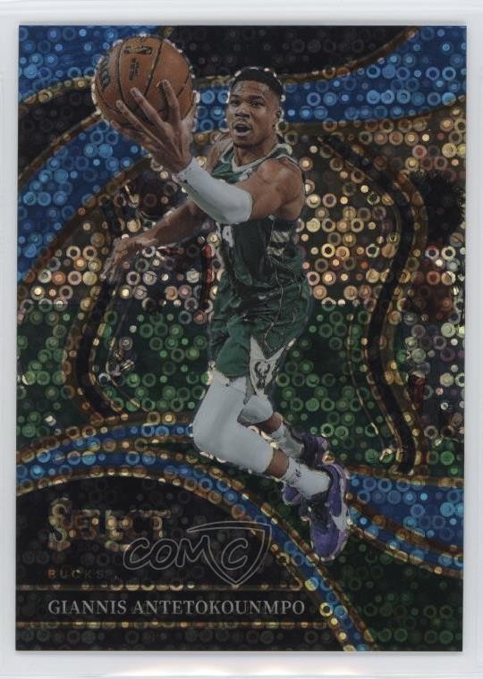 2023-24 Select Courtside Light Blue Disco Prizm 62/99 Giannis Antetokounmpo hs9