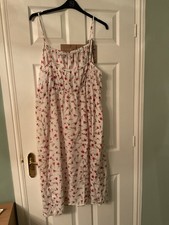 Ladies Dress Size 22/24 Summer Dress gorgeous