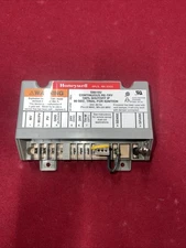 Honeywell S8610U Universal Intermittent Pilot Ignition Control S8610U3009