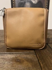 United Airlines BusinessFirst Amenity Kit Tan Travel Toiletry Bag Case / Empty