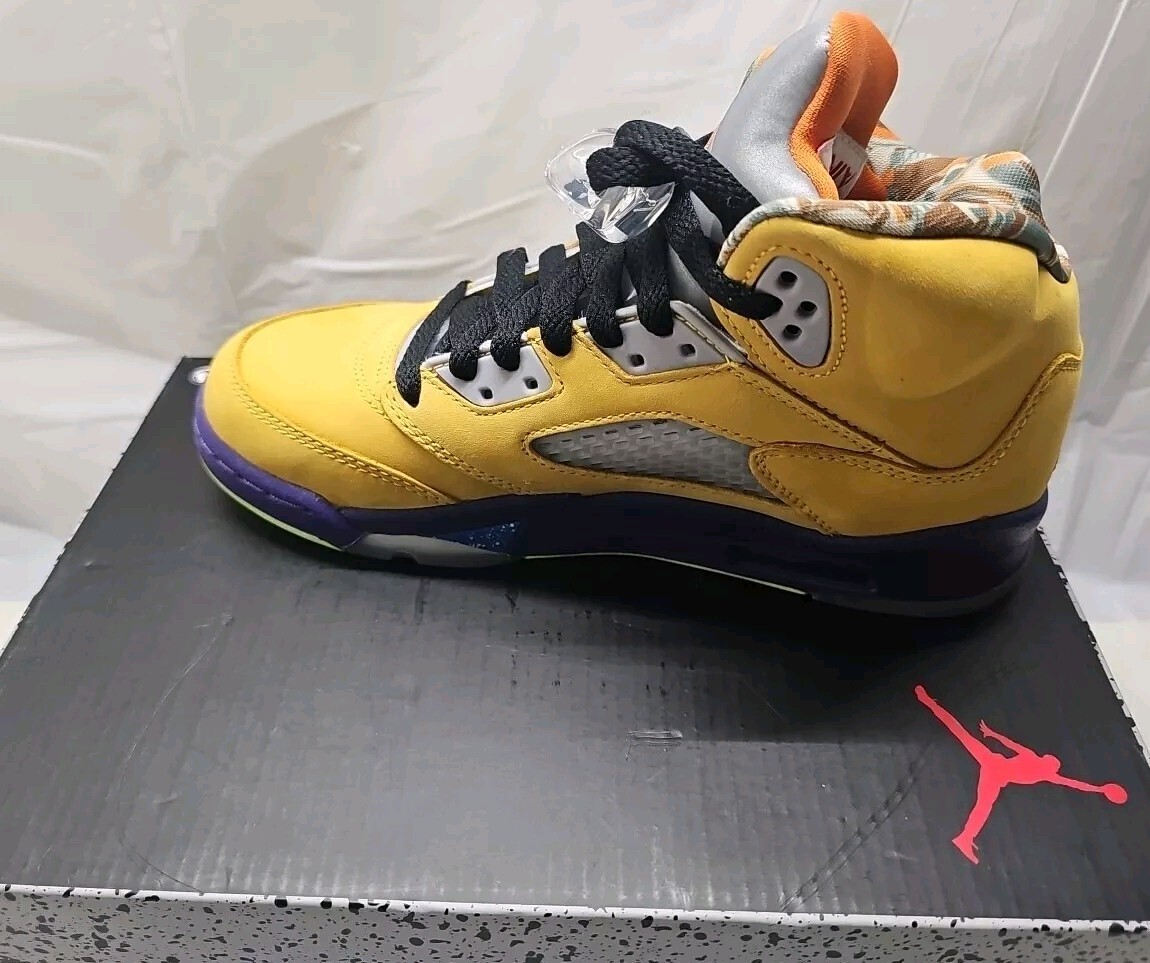靴 Air Jordan 5 Retro Yellow/Multi-Color Air Jordan 5 Retro Sneaker in Yellow/Multicolor