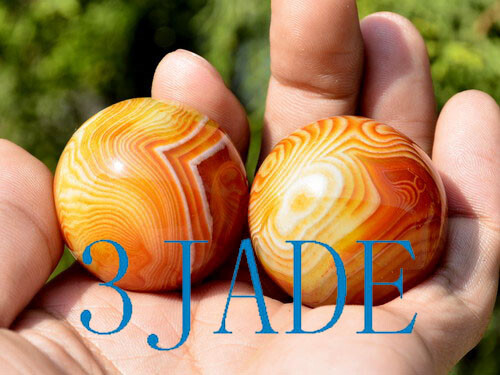 2 Red Striped Agate Spheres Carnelian balls / Crystal Healing Stone Therapy - Picture 2 of 3