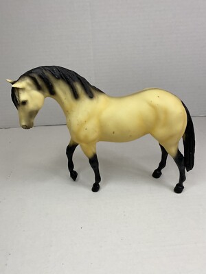Breyer~C Reeves -1993~Fugir Cacador~Lusitano Buckskin Foundation Stallion~