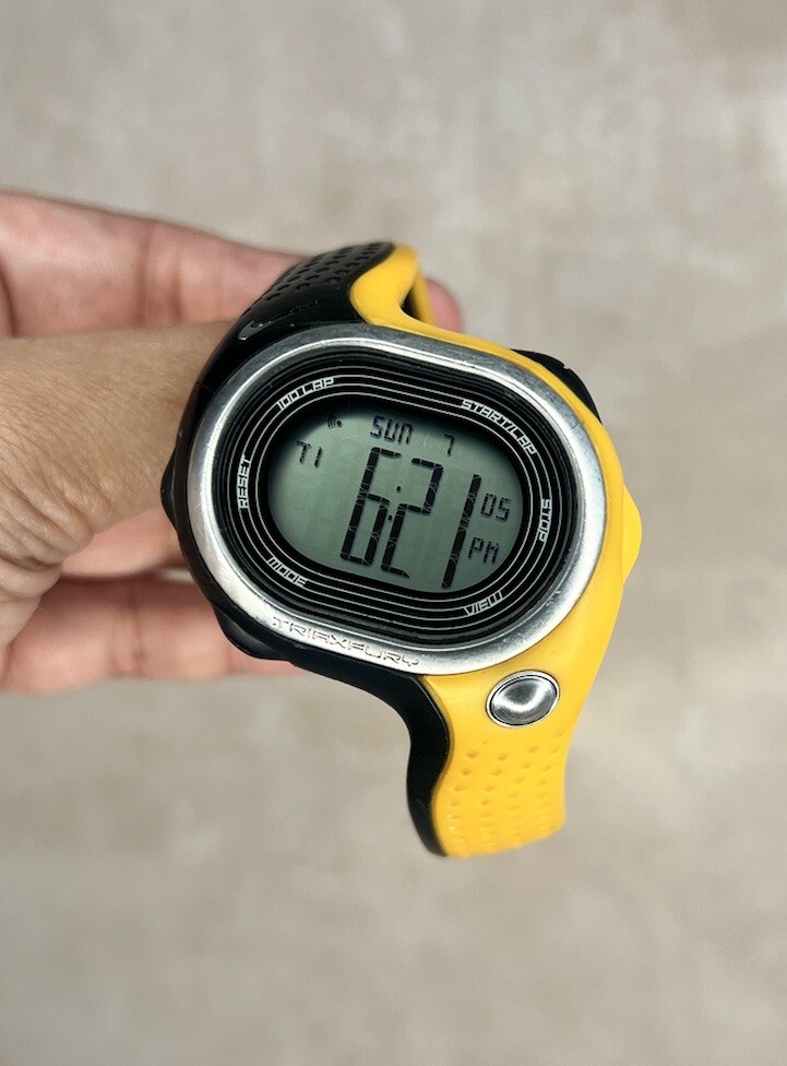 Nike Triax Fury WG06-4000 Yellow Silver Tone Digital Display Unisex Sports Watch