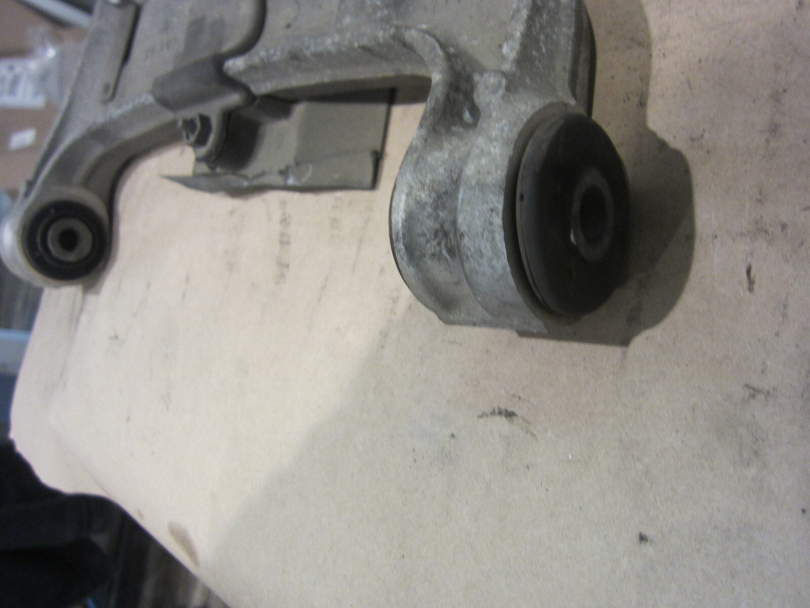 Maserati Quattroporte 06  RH Rear Lower Suspension Lever  Control Arm 217738