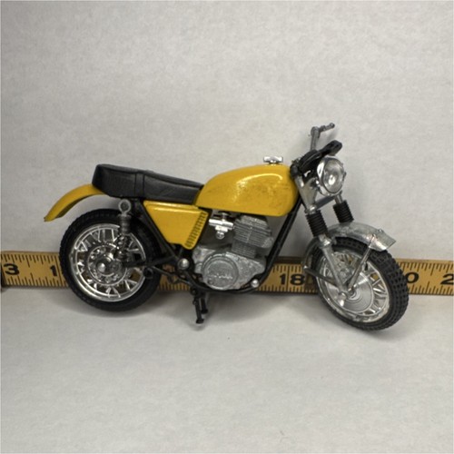 Yellow Diecast Model Motorcycle Collectible Detailed Replica Toy Gift Display
