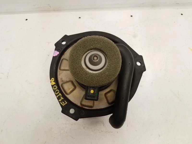 Motor soplador delantero Buick Century 2000-05 - temperatura automática / CJ2 Foto 3 de 4